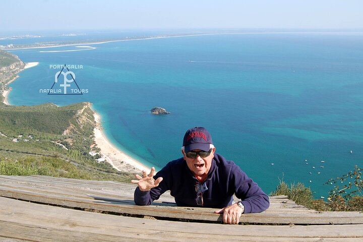 Private Half-Day Sesimbra Tour: Moorish Castle, Bacalhôa Wines and Hilltop Swing (4/12)