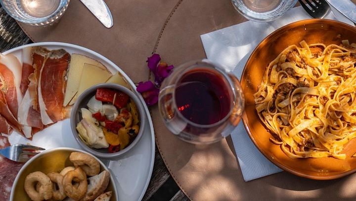 Private Small-Group Bike Tour from Florence: Chianti Hilltop Towns and Tastings (3/8)