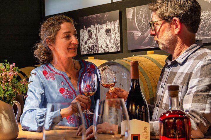 Carcavelos Wine Tour at Quinta da Corrieira, a Family Winery 10 km from Lisbon (5/8)