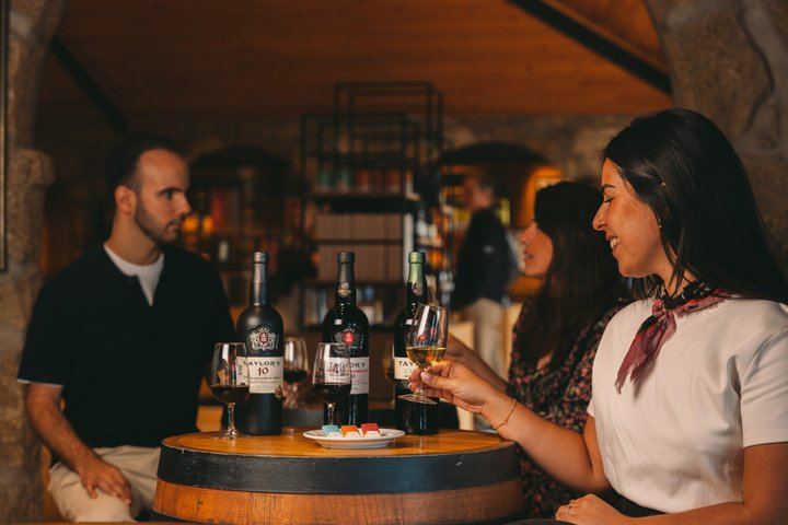 Taylor's Lisbon Port Wine Tasting: White, LBV and Tawny with Pastel de Nata or Chocolate (7/10)