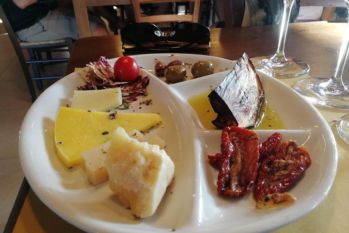 Gambino Winery Tasting on Etna from Taormina: Four Wines and a Sicilian Aperitif (3/12)
