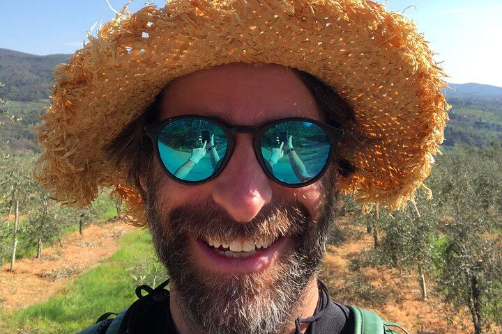 Chianti Classico Hiking Day from Florence: 7 km Walk, 3 Organic Wineries and Lunch (10/12)