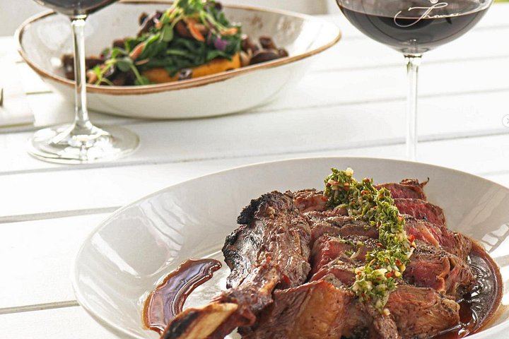 Auckland Ferry Day to Waiheke: Cable Bay, Batch, Stonyridge and Mudbrick Vineyards (12/12)