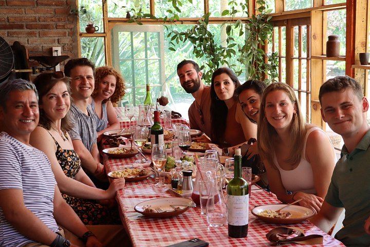 Little Wine Bus Day Trip to Isla de Maipo: Brunch, Wineries and River Lunch (10/12)