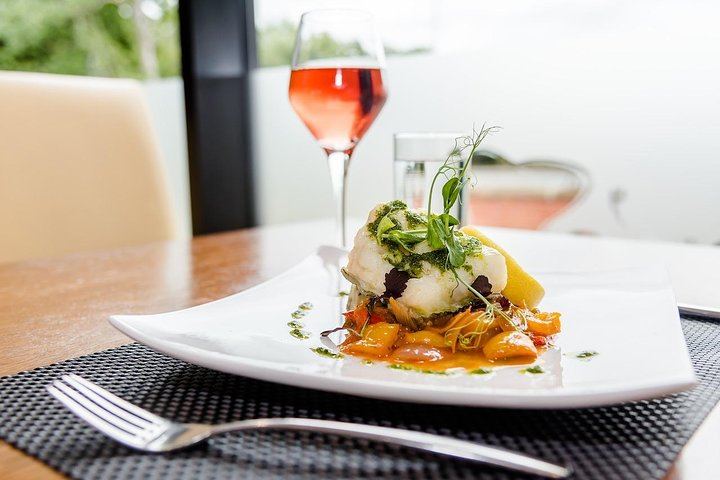 Private 6-8 Hour Winelands Day: Delaire Graff, Tokara and Fairview Cheese (4/12)