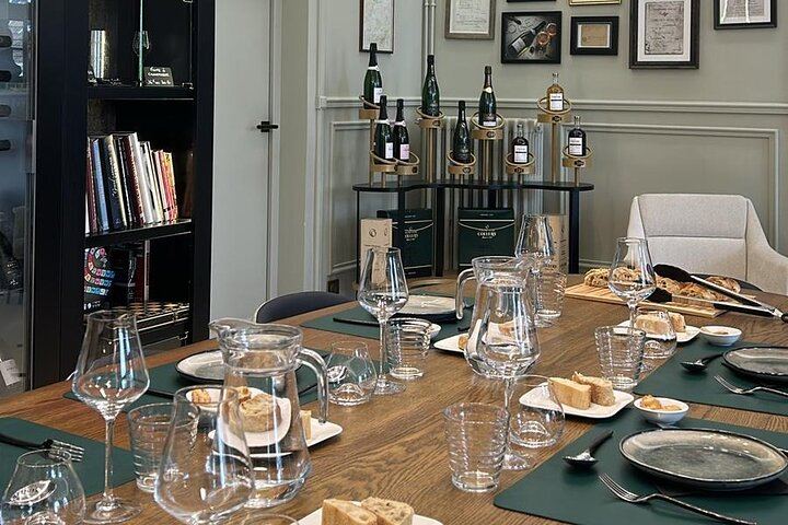 Small Group Champagne Day from Reims or Épernay Station: Estate Lunch, Champagne Pairing (7/9)