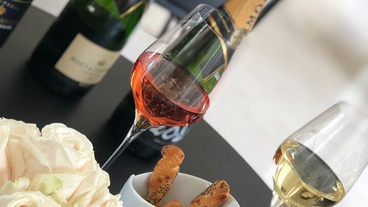 Private Mercedes Champagne Day with Chauffeur-Guide: Veuve Clicquot, Moët & Chandon, Lunch (1/12)