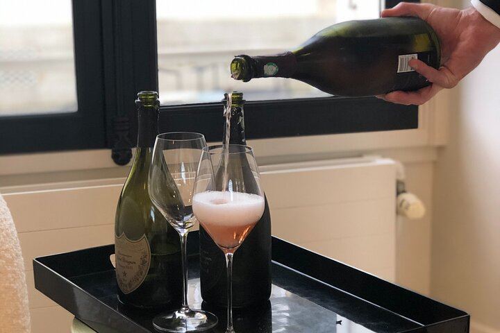Private Mercedes Champagne Day with Chauffeur-Guide: Veuve Clicquot, Moët & Chandon, Lunch (4/12)
