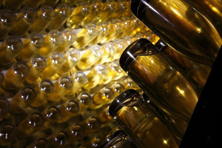 Private Mercedes Champagne Day with Chauffeur-Guide: Veuve Clicquot, Moët & Chandon, Lunch (2/12)