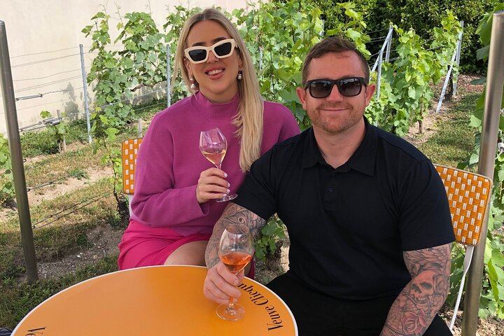 Private Mercedes Champagne Day with Chauffeur-Guide: Veuve Clicquot, Moët & Chandon, Lunch (9/12)