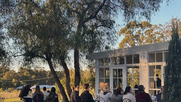 Hunter Valley Small-Group Day Tour by Mercedes Van: Krinklewood, 1813, Keith Tulloch (3/12)