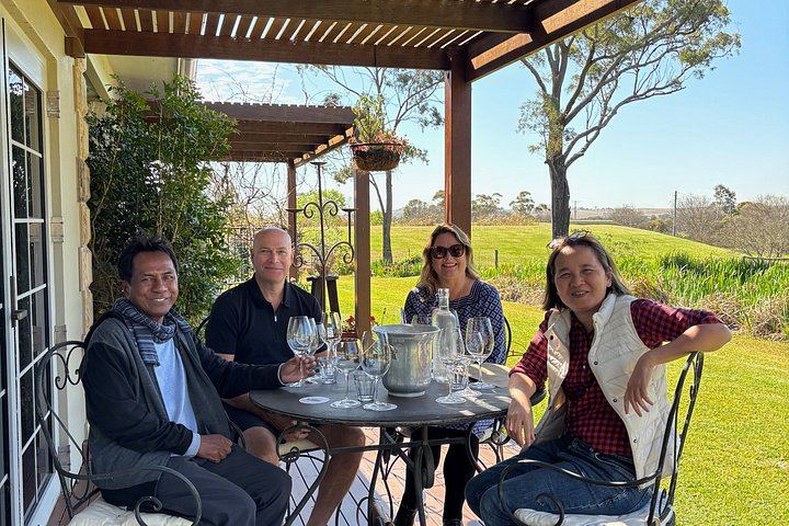 Hunter Valley Small-Group Day Tour by Mercedes Van: Krinklewood, 1813, Keith Tulloch (4/12)