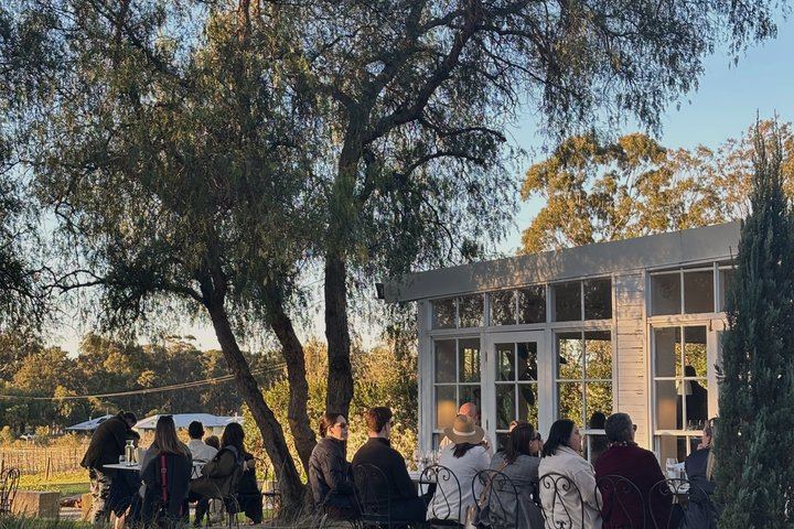 Hunter Valley Small-Group Day Tour by Mercedes Van: Krinklewood, 1813, Keith Tulloch (3/12)