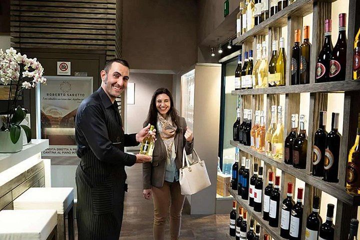 Five-Wine Tasting with Finger Food at the Roberto Sarotto Wine Bar, Alba (8/12)