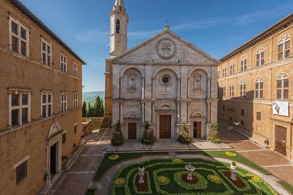 Private Pienza and Montalcino Day Tour: Organic Pecorino Dairy and Brunello Cellar