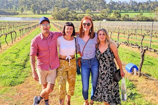 Margaret River Wine Blending Tour: Three Boutique Wineries, Lunch and Micro-Brewery