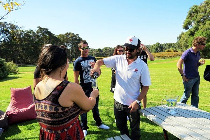 Margaret River Wine Blending Tour: Three Boutique Wineries, Lunch and Micro-Brewery (4/10)