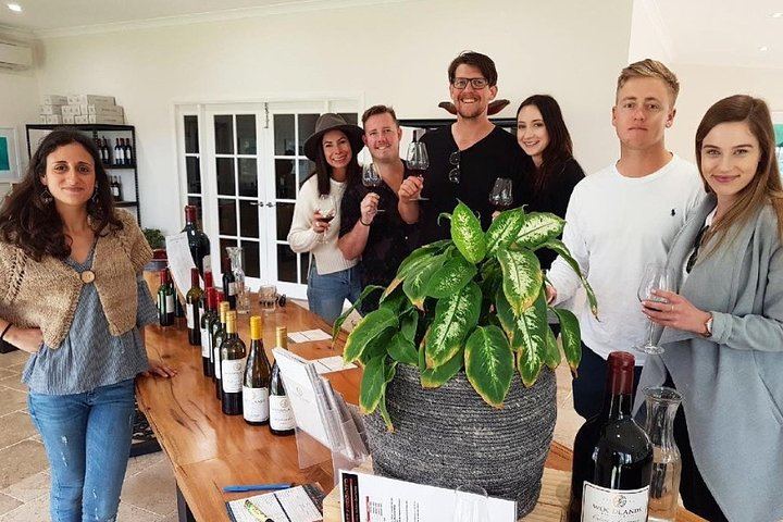 Margaret River Wine Blending Tour: Three Boutique Wineries, Lunch and Micro-Brewery (5/10)