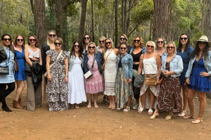 Margaret River Boutique and Established Winery Tour with À La Carte Lunch (3/12)