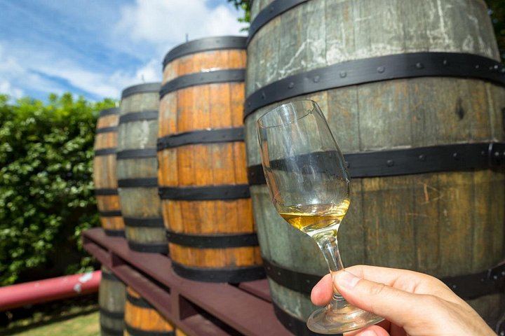 Private Full-Day Margaret River Tour: Yahava Coffee, Three Wineries, Chocolate, Beer (3/5)