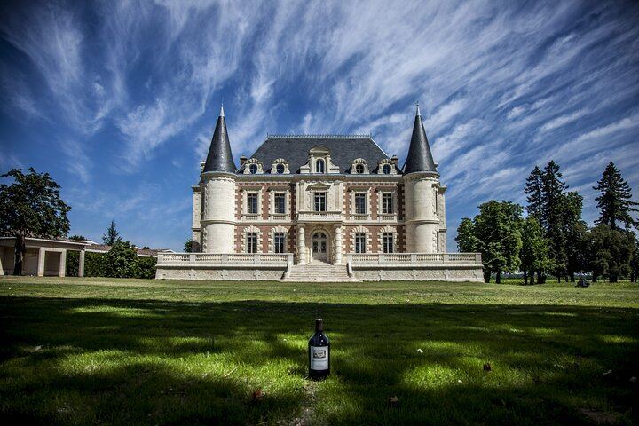 Private Half-Day Margaux and Médoc Tour in a Citroën 2CV with Two Château Tastings (1/10)