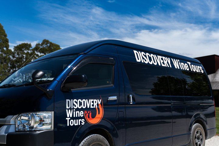 Marlborough Afternoon Wine Tour: Winery Lunch and Two Cellar Doors (12/12)