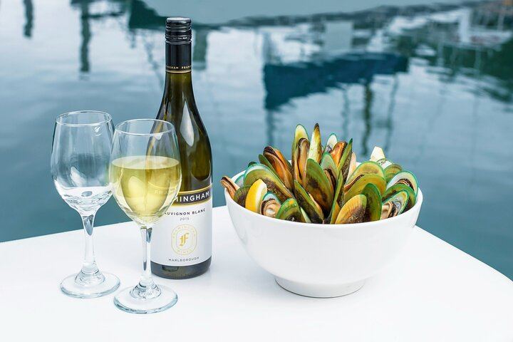 Marlborough Icons Full-Day Tour: Two Wineries and Seafood Cruise on Queen Charlotte Sound (7/10)