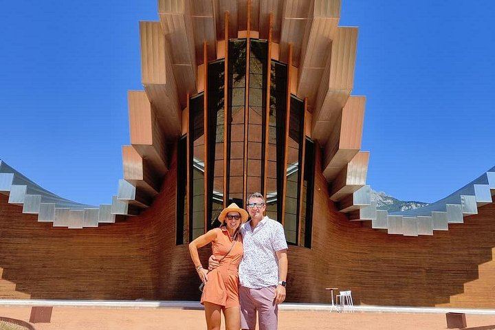 Riscal and Ysios Wine Day from San Sebastian: Full Winery Tour and Three-Course Lunch (2/12)