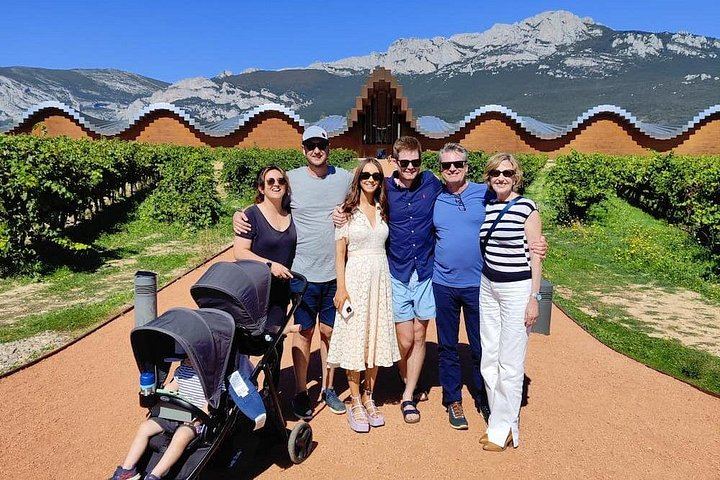 Riscal and Ysios Wine Day from San Sebastian: Full Winery Tour and Three-Course Lunch (9/12)