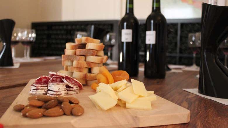 Médoc Wine Tour from Place des Quinconces in Bordeaux with a 5-Wine Tasting Workshop (4/9)