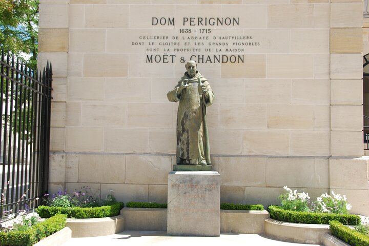 Private Champagne Tour from Paris, WSET 3 Guide: Sixth-Generation Grower, Moët & Chandon (9/11)