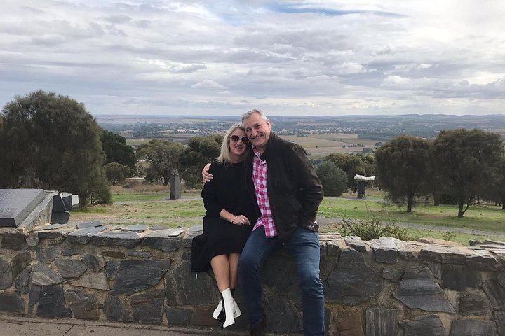Private Premium Barossa Wine Tour: Command Shiraz Vertical and Degustation Lunch (2/6)