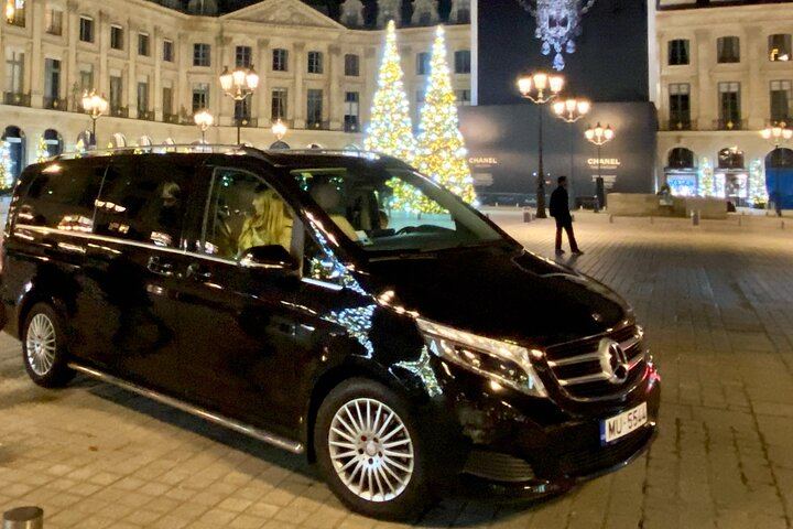 Private Champagne Day from Paris by Mercedes: Moët & Chandon, Taittinger, Four Tastings (4/12)