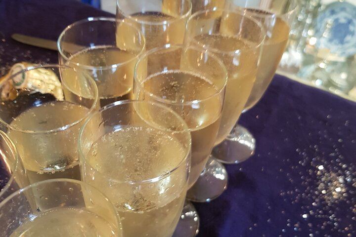 Private Champagne Day Trip from Paris, Licensed Guide: Two Houses and a Small Producer (4/12)