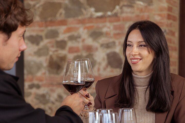 Fattoria Svetoni Winery Visit and 3-Wine Tasting with Olive Oil, Montepulciano Countryside (12/12)