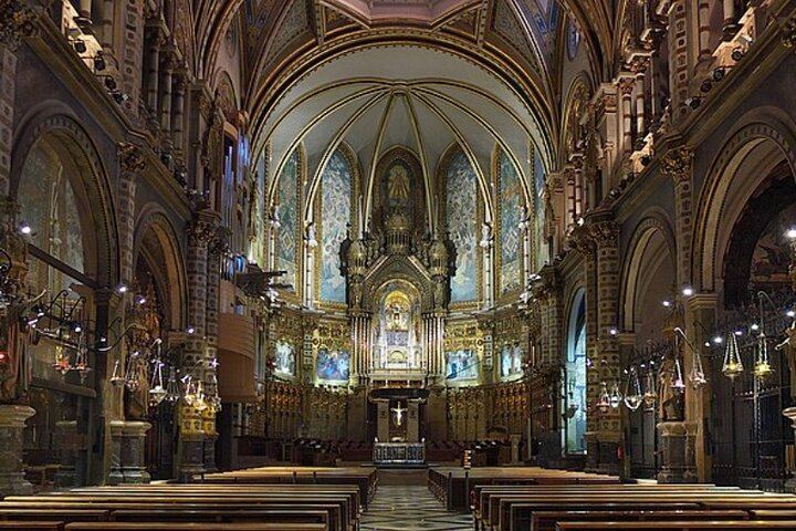 Private Day Trip from Barcelona: Montserrat Monastery, Catalan Lunch and Penedès Winery (3/5)