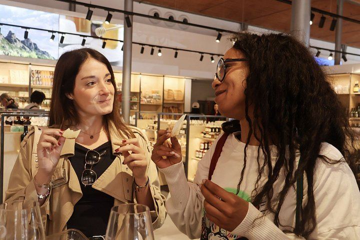 Montserrat Small-Group Coach Trip from Barcelona with Rack Railway and Sommelier Tasting (5/10)