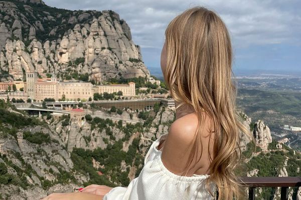 Sitges Departure: Montserrat Basilica, Penedès Lunch with Bottomless Wine and Cava Tasting
