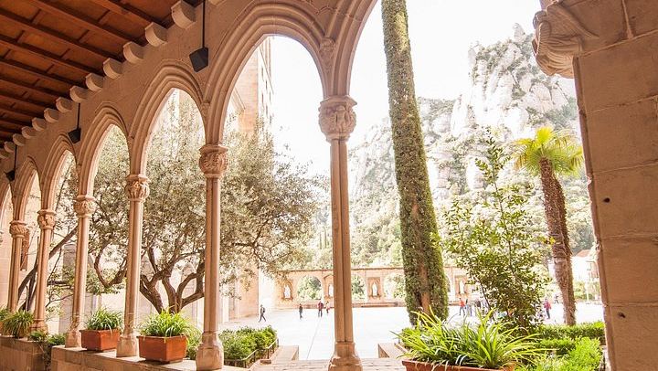 Montserrat Day Trip from Barcelona: Black Madonna, Castle Winery and Tapas or Lunch (3/12)