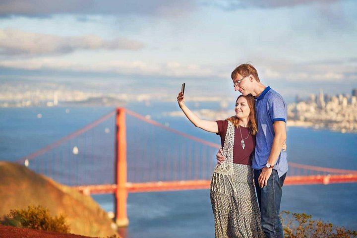 Small-Group Napa and Sonoma Wine Tour: Artesa, Jacuzzi Family Vineyards, Sonoma Plaza (3/12)