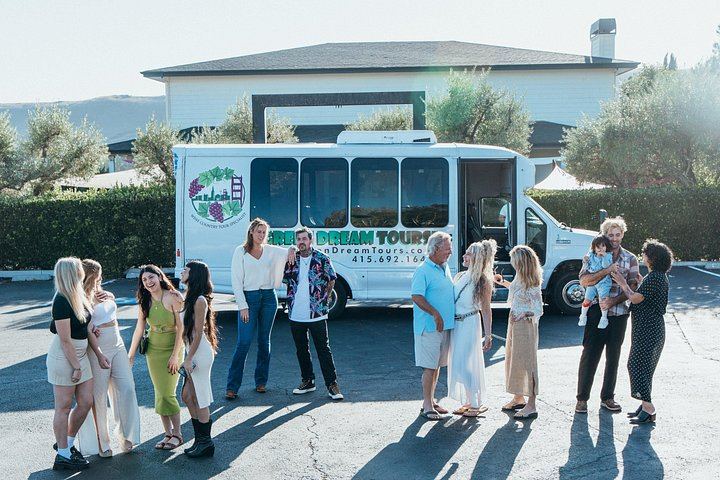 Napa and Sonoma Wine Tour from San Francisco with Two-Hour Sonoma Square Lunch Break (2/9)
