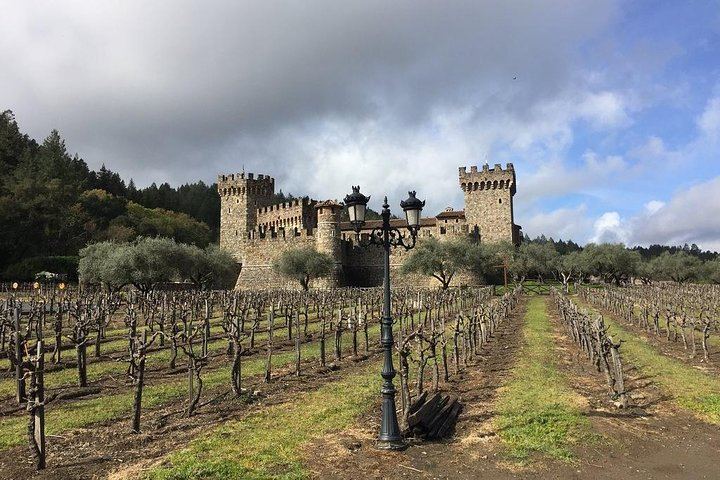 Private 6-Hour Napa Valley Wine Tour by MKT Stretch Limo for Up to 8 Guests (7/12)
