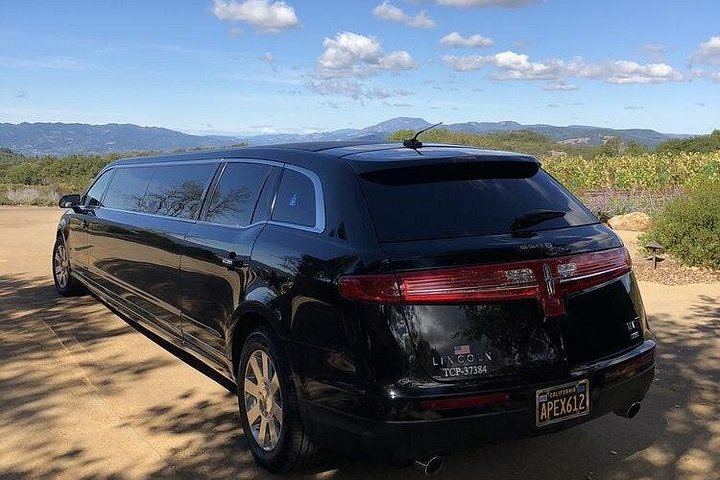 Private 6-Hour Napa Valley Wine Tour by MKT Stretch Limo for Up to 8 Guests (6/12)