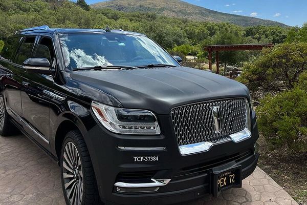 Private 6-Hour Napa Valley Wine Tour by Premium SUV for Up to 6 Guests
