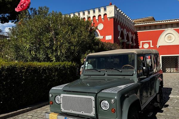 Vintage Land Rover Defender Wine Tasting in the Hills above Nice, Castle of Cremat