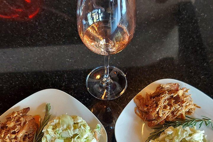 Healdsburg Original Wine and Food Pairing Guided Walking Tour, 4 Hours (11/12)