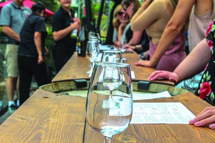 Private Kelowna Wine Tour by Mercedes Sprinter Van for Up to 11 Guests, 4 Hours (11/12)