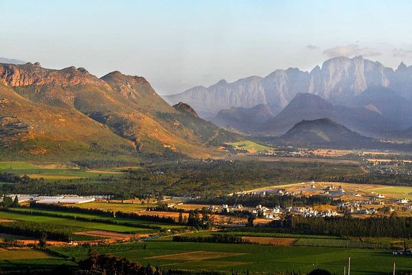 Paarl, Franschhoek and Stellenbosch Day Tour: Huguenot History, Mandela Prison, 3 Tastings