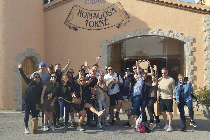 Sitges Paella Class, Alt Penedès Bike Ride and Cava Winery Visit with Hotel Pickup (7/8)
