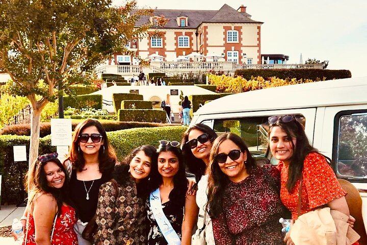 Painted Ladies Vintage VW Bus Sonoma Wine Tour with Wine Cave and Lunch (8/12)